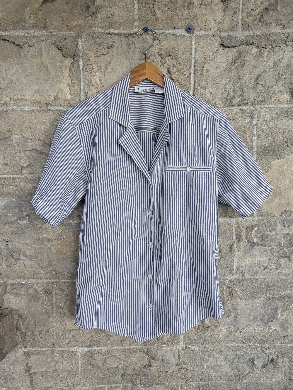 Mens Small Navy And White Striped Short Sleeve Button Down Chest Pocket Tabi